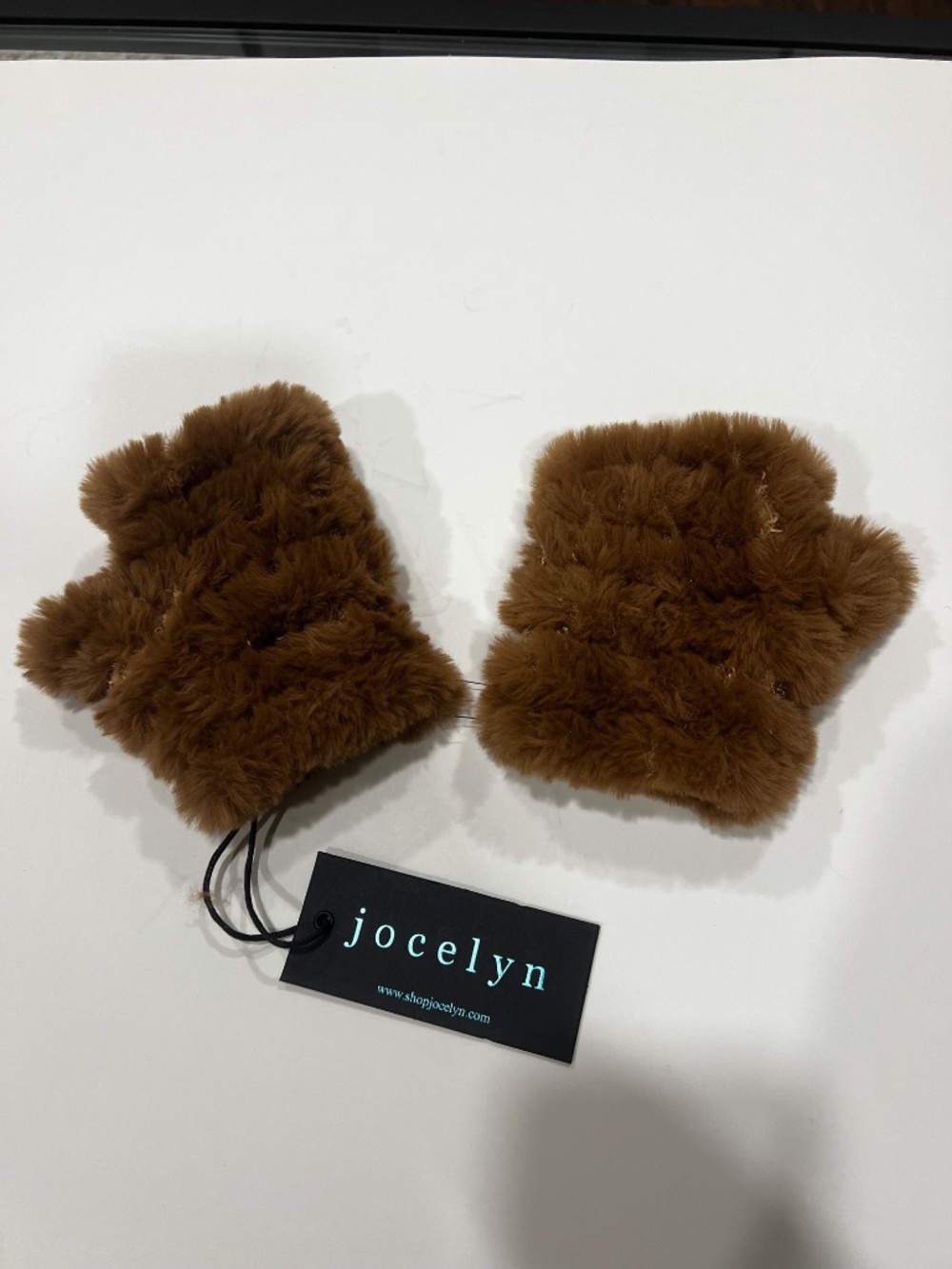 Jocelyn Fingerless Gloves in Chestnut